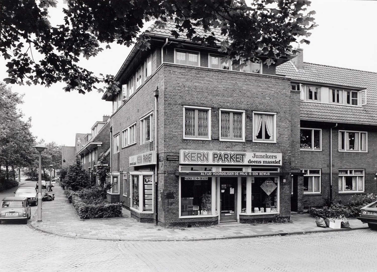 Middenweg 564 - 1985 .<br />Foto: Beeldbank Amsterdam 