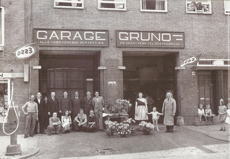 Molukkenstraat 04 Garage Gruno - 1948 .<br />Foto: 100 Jaar Indische Buurt 