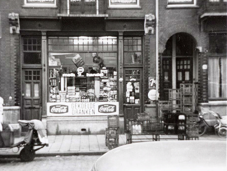 Bankastraat 26 - ± 1959 .<br />Foto: Beeldbank Amsterdam 