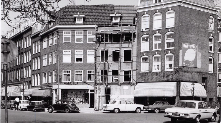 Beukenplein 05 - 1970 .<br />Foto: Beeldbank Amsterdam 