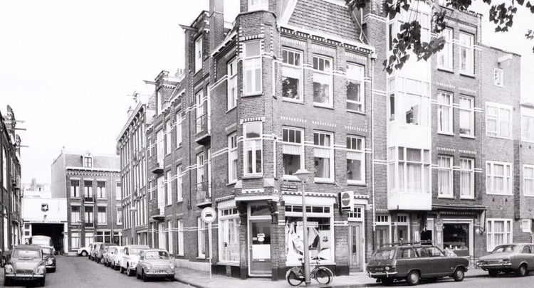 Cornelis Drebbelstraat 3-7 - 1972 .<br />Foto: Beeldbank Amsterdam 