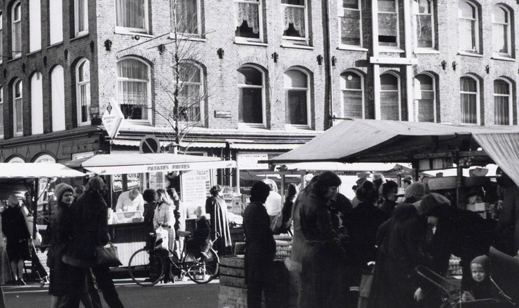 Dapperstraat 39-43 - 1976 .<br />//Foto: Beeldbank Amsterdam 