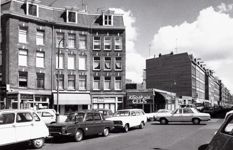 Iepenplein 01 - 05 enz. - 1975 .<br />Foto: Beeldbank Amsterdam 