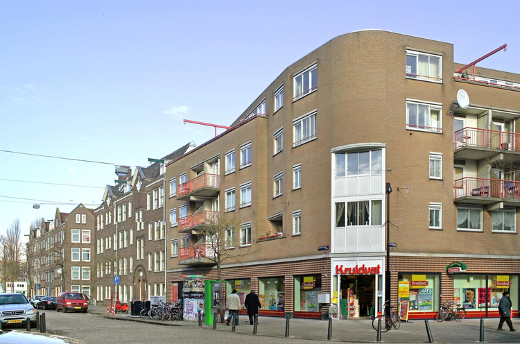 Javastraat 93 - 2007 .<br />/Klik rechts bovenaan op de foto en de foto wordt vergroot weergegeven.// .<br />Foto: Beeldbank Amsterdam 