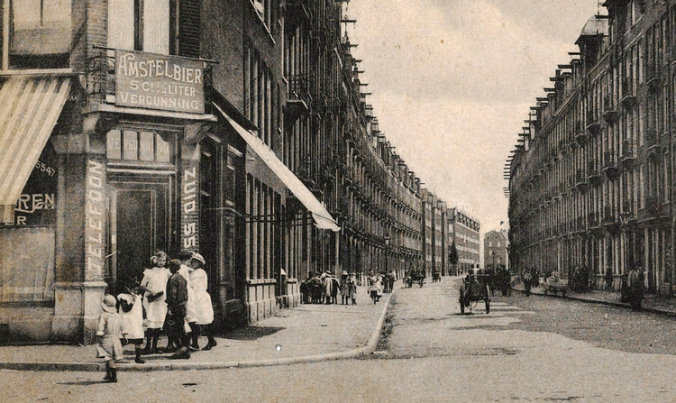 Celebesstraat 30  - 1915 .<br />Foto: Beeldbank Amsterdam 