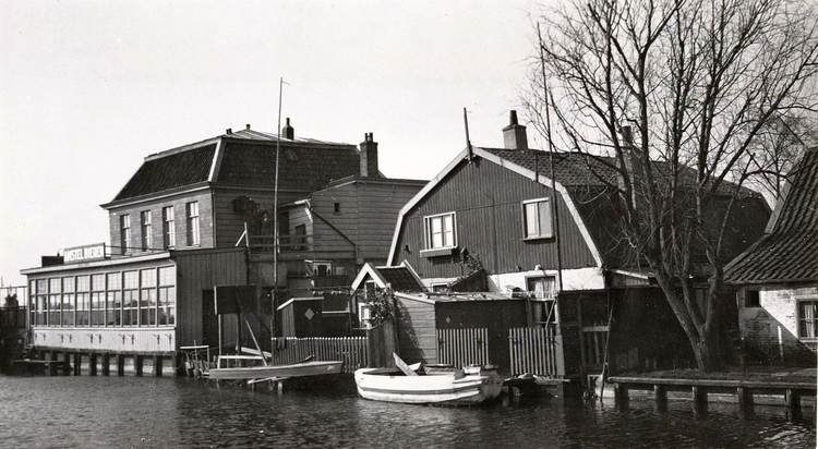Oosterringdijk 149 achterzijde - 1936 .<br />Foto: Beeldbank Amsterdam 