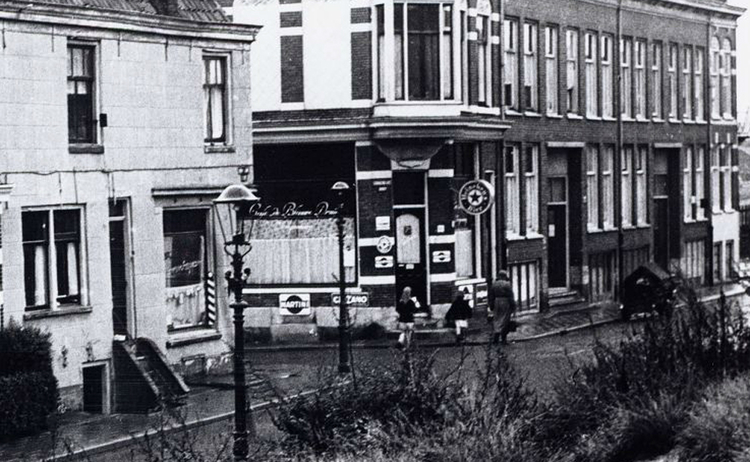 Ringdijk 80 rechts - 1955 .<br />Foto: Beeldbank Amsterdam 