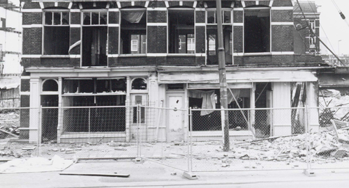 Ruyschstraat 58 en 56 - 1982 .<br />Foto: Beeldbank Amsterdam 