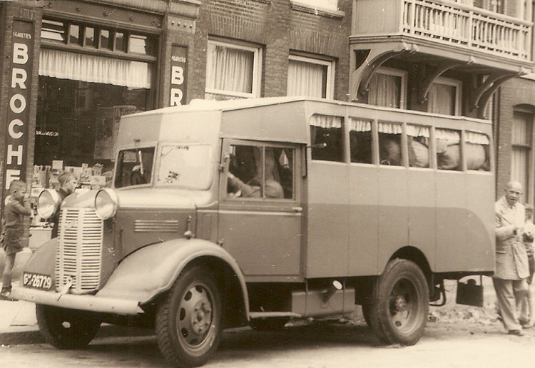 Andreas Bonnstraat 48 - 1952 .<br />Foto: C.K.Jagtenberg-Claus 
