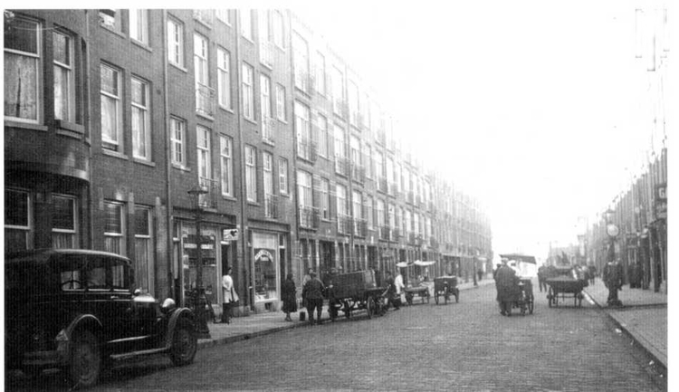 Transvaalstraat - 1930 .<br />Foto: Beeldbank Amsterdam 