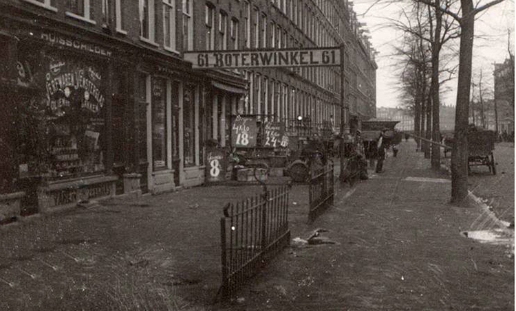 Von Zesenstraat 61 - 1938 .<br />Foto: Beeldbank Amsterdam 