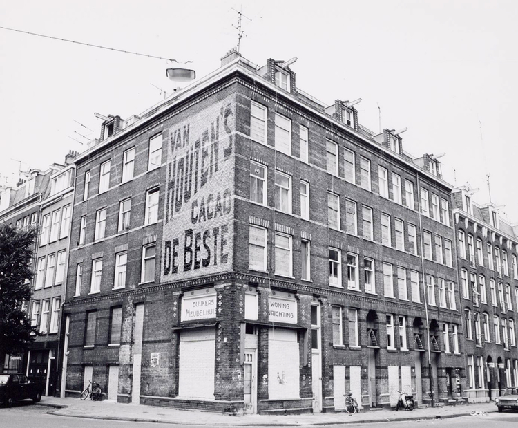 Eikenweg 22 - ± 1975 .<br />Foto: Beeldbank Amsterdam 